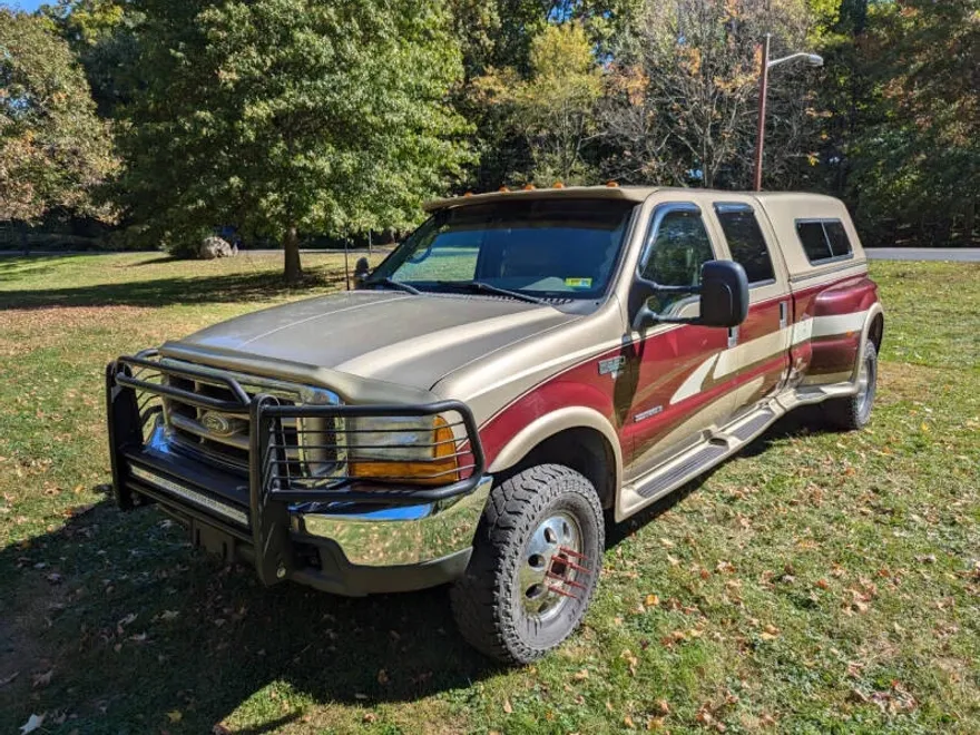 2000 Ford F-350 Lariat photo 1