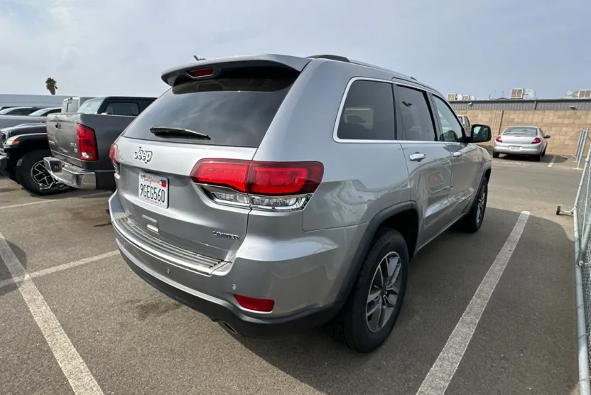 2020 Jeep Grand Cherokee Limited photo 1