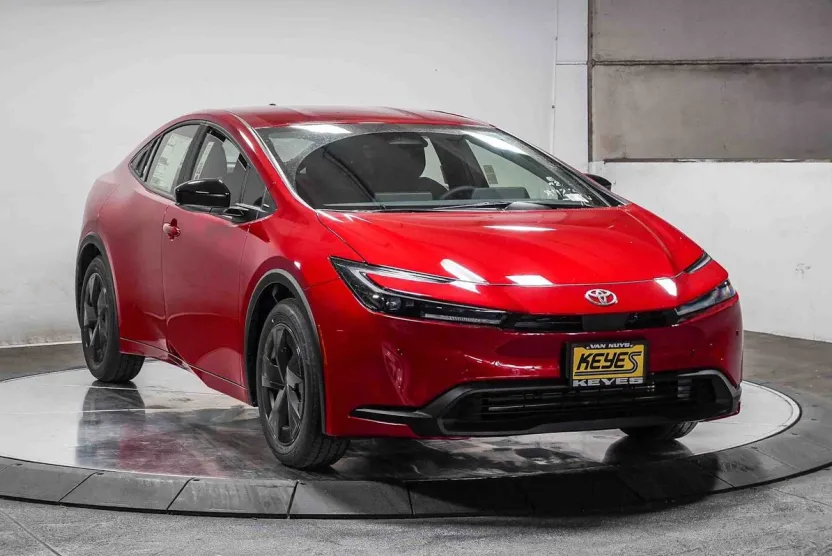 2026 Toyota Prius LE photo 1