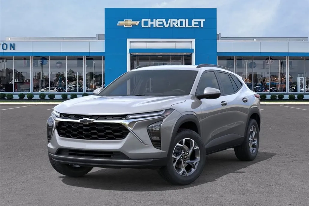 2025 Chevrolet Trax LT photo 1