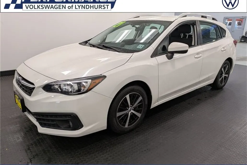 2021 Subaru Impreza Premium photo 1