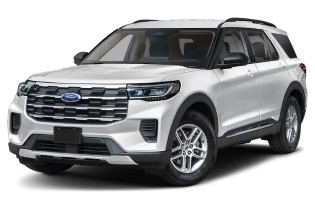 2025 Ford Explorer photo 1