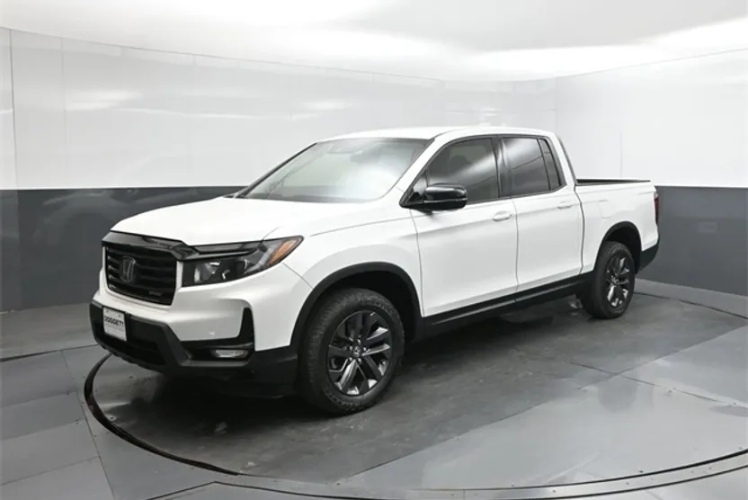 2022 Honda Ridgeline Sport photo 1
