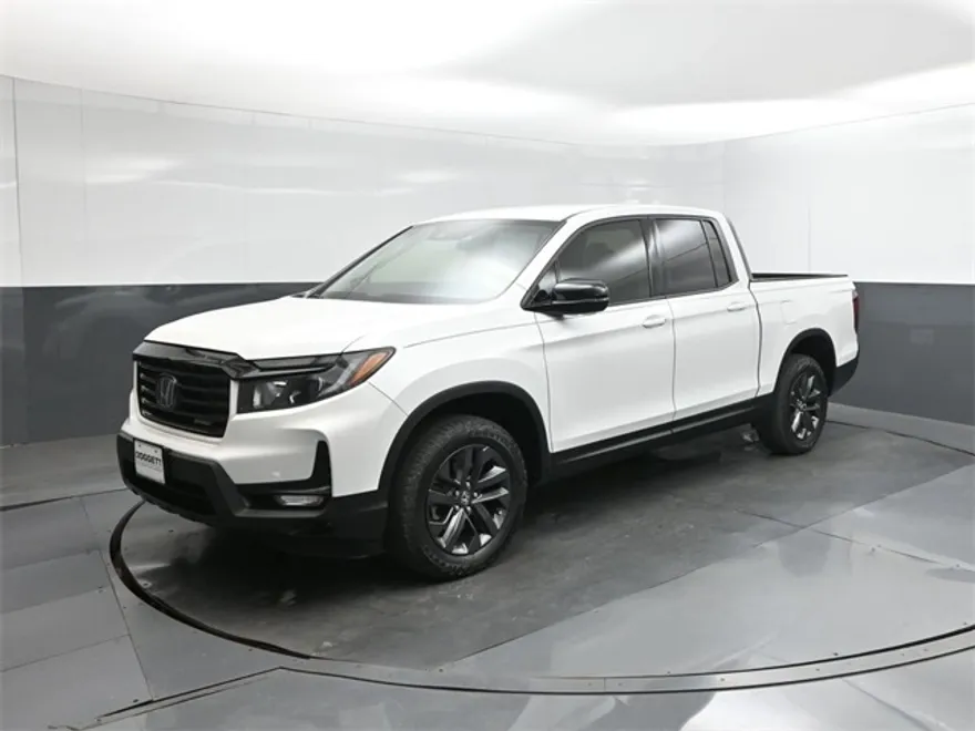 2022 Honda Ridgeline Sport photo 1