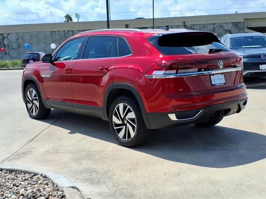 2024 Volkswagen Atlas Cross Sport SE Technology photo 1