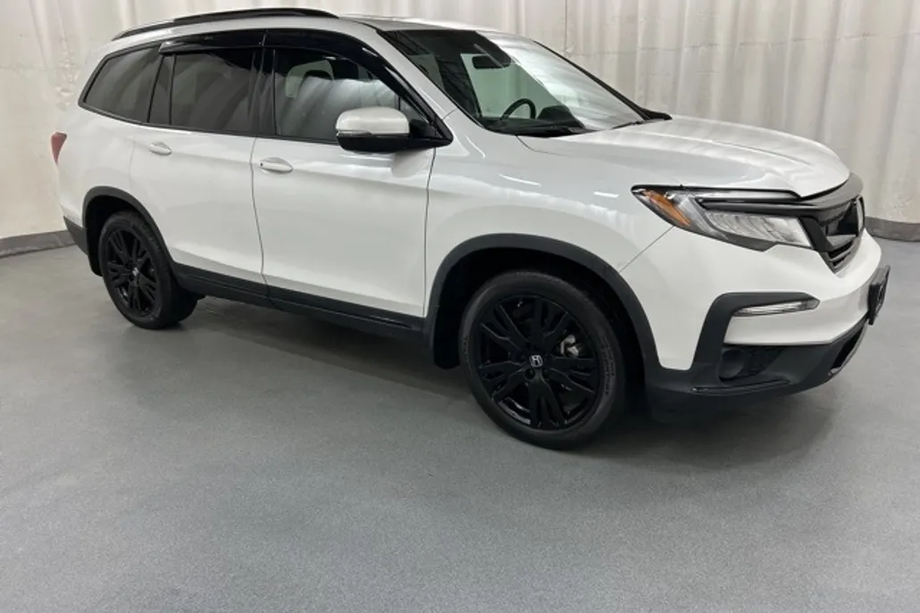 2022 Honda Pilot Black Edition photo 1