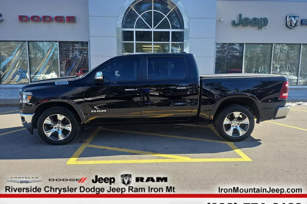 2022 Ram 1500 Laramie photo 1
