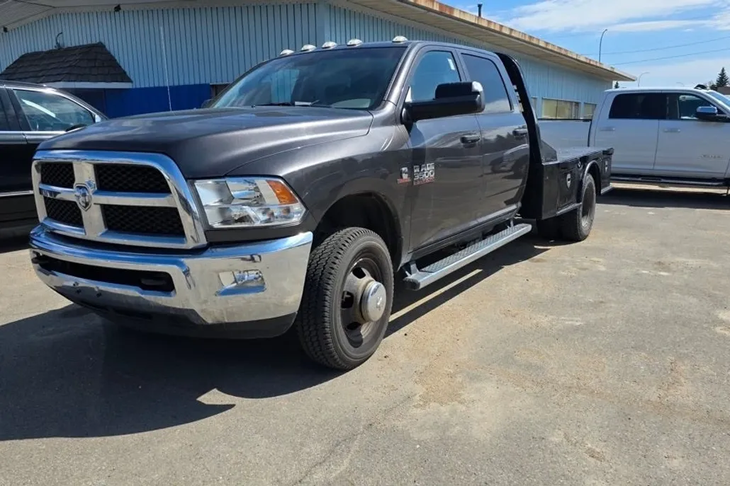 2017 Ram 3500 Tradesman photo 1