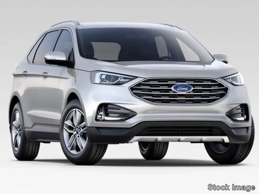 2022 Ford Edge SEL photo 1