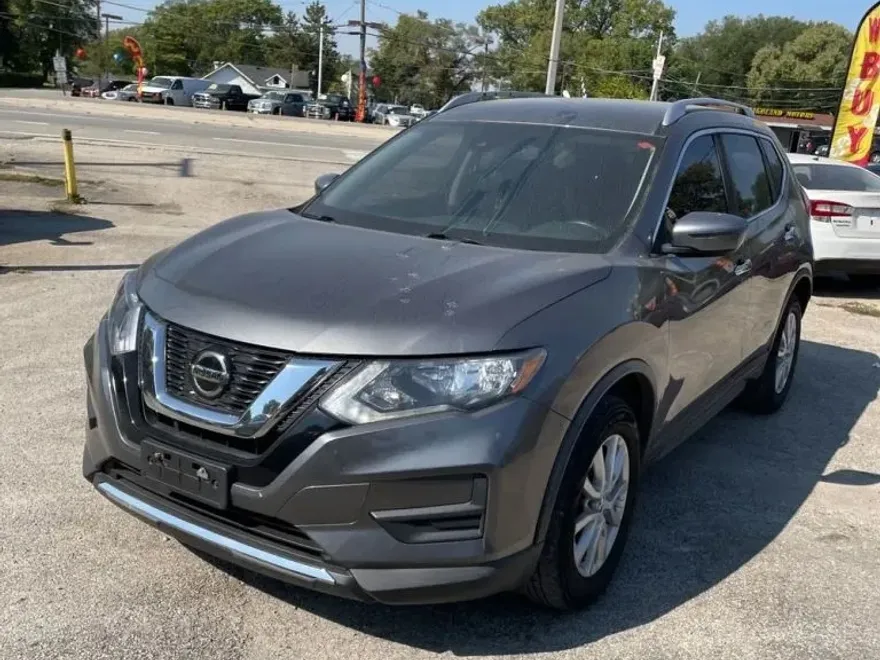 2019 Nissan Rogue SV photo 1