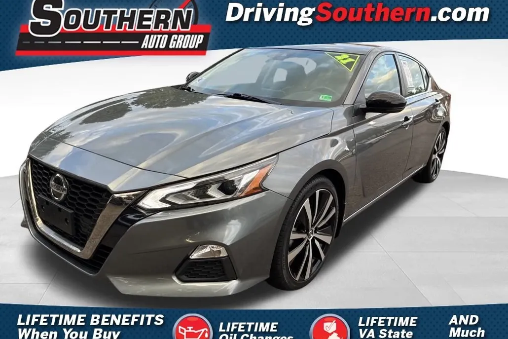 2021 Nissan Altima 2.5 SR photo 1