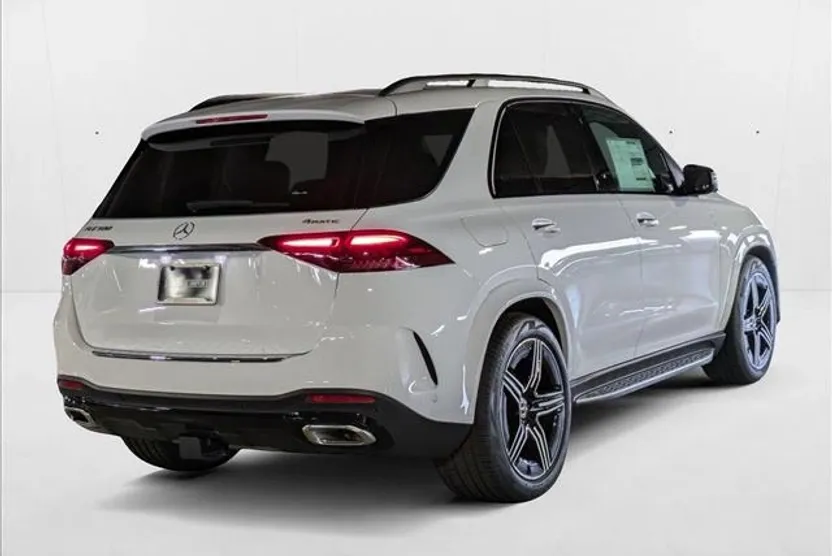 2025 Mercedes Benz GLE 580 4MATIC photo 1