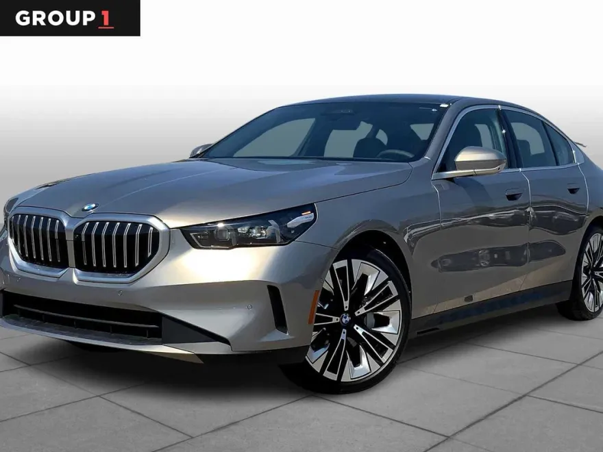 2026 Bmw 530i photo 1
