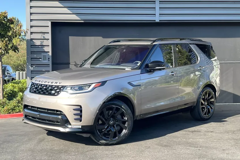 2021 Land Rover Discovery HSE R-Dynamic photo 1