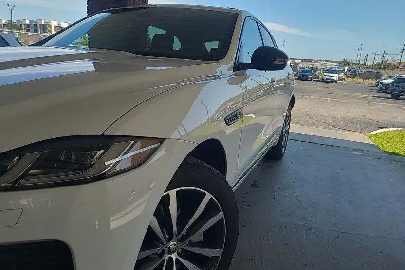 2024 Jaguar F-PACE P250 R-Dynamic S photo 1
