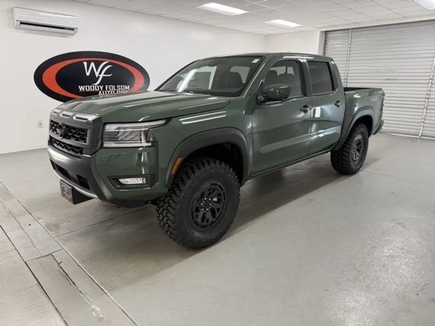 2025 Nissan Frontier Crew Cab PRO-4X photo 1