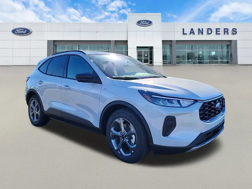 2025 Ford Escape ST-Line photo 1