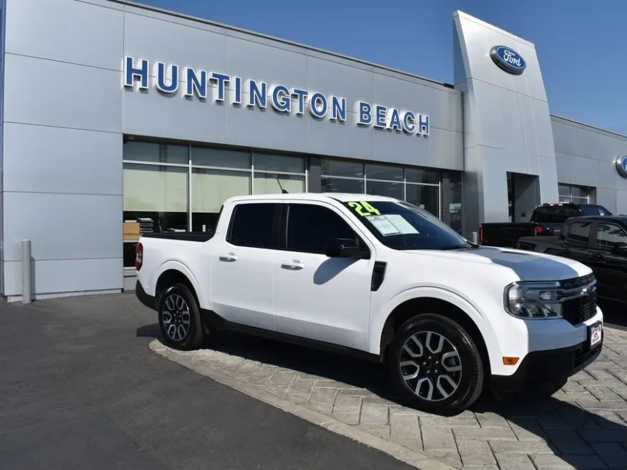 2024 Ford Maverick Lariat photo 1