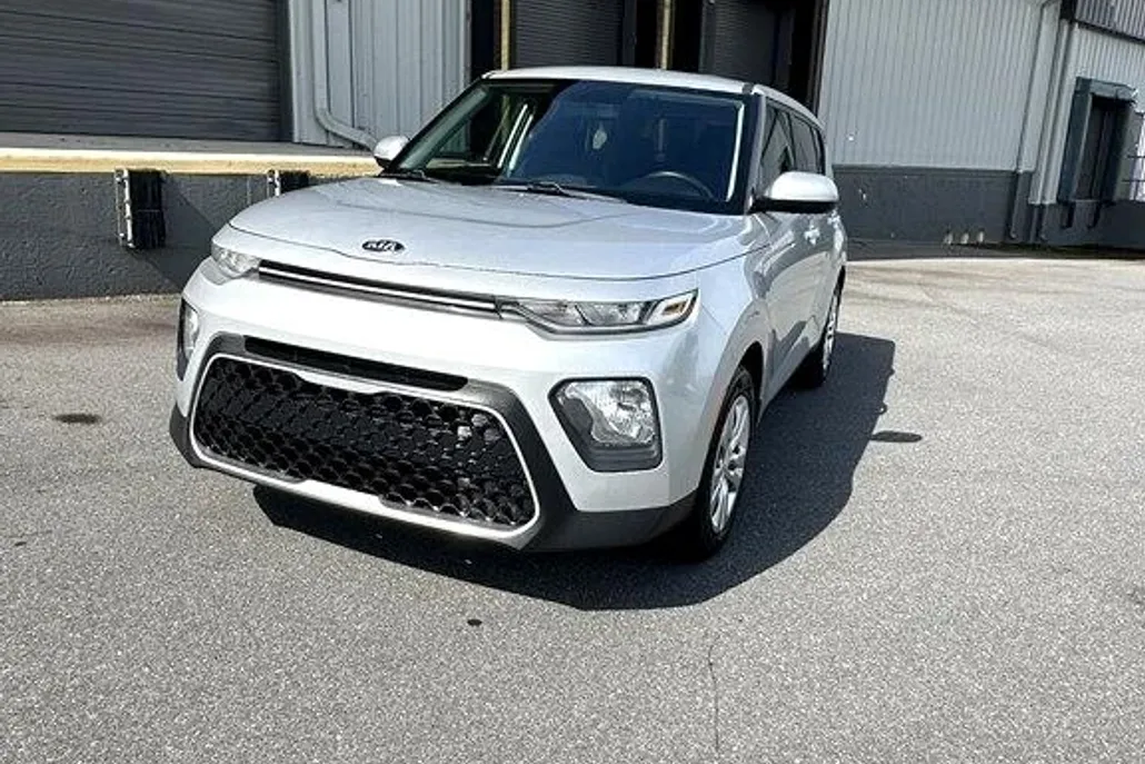 2020 Kia Soul LX photo 1