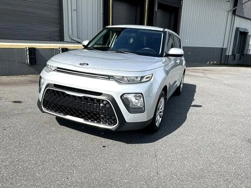 2020 Kia Soul LX photo 1