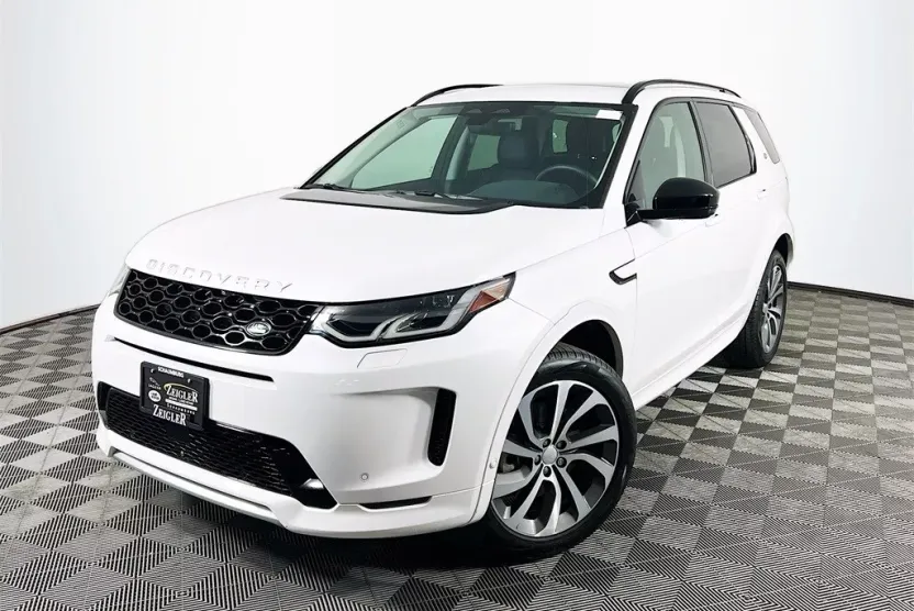 2024 Land Rover Discovery Sport S photo 1