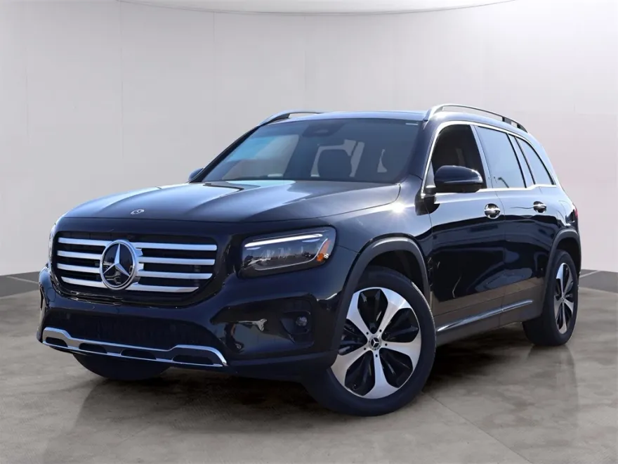 2025 Mercedes Benz GLB 250 4MATIC photo 1