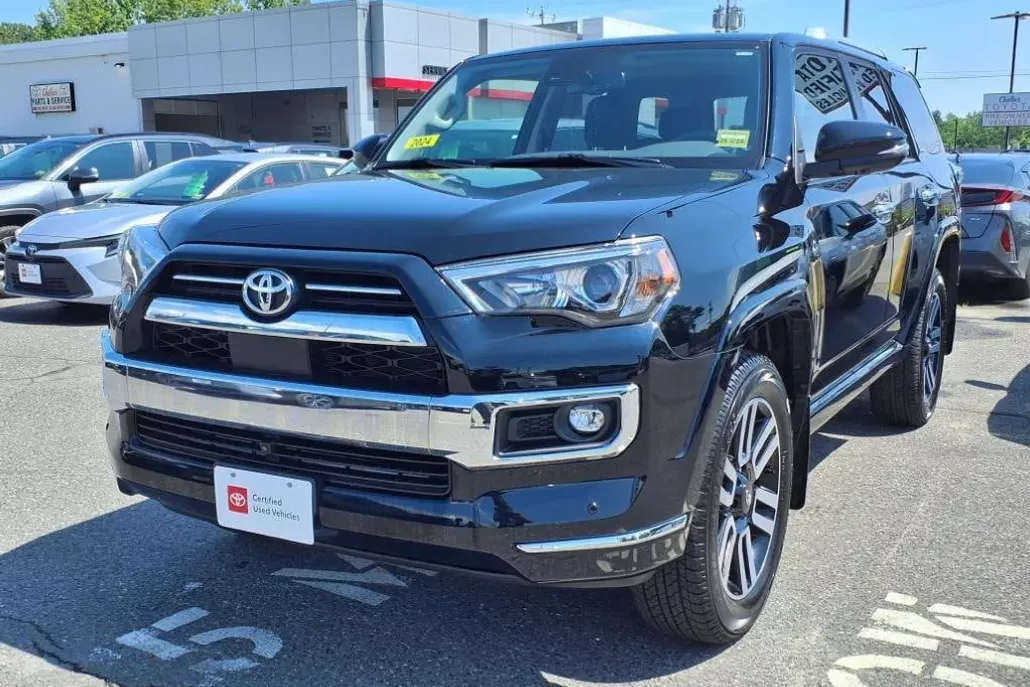 2024 Toyota 4Runner Limited photo 1