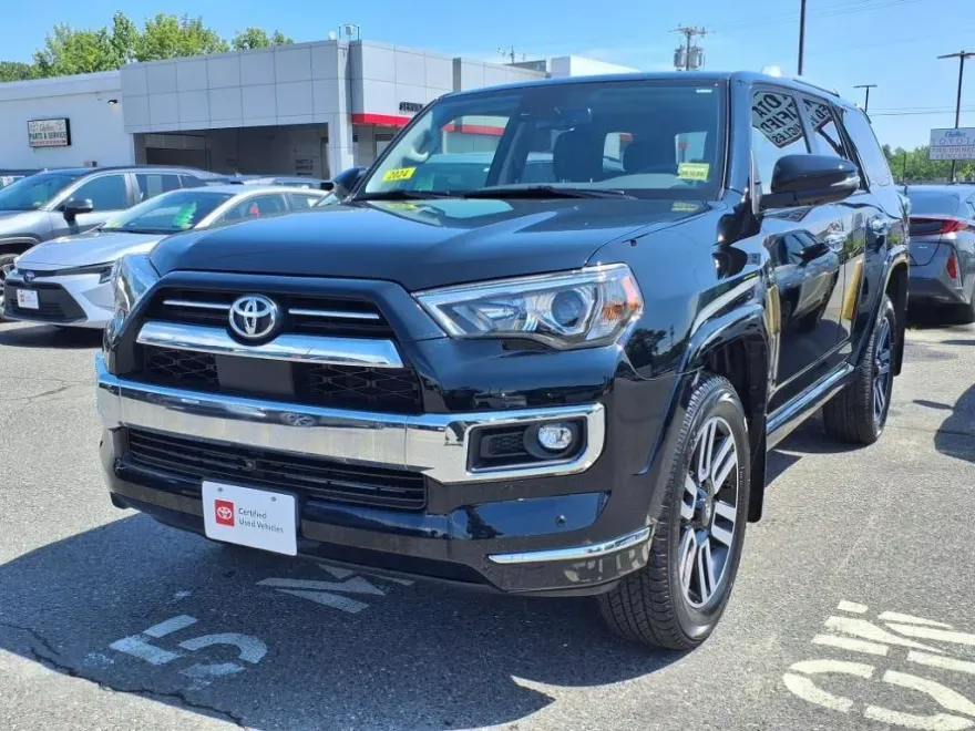 2024 Toyota 4Runner Limited photo 1