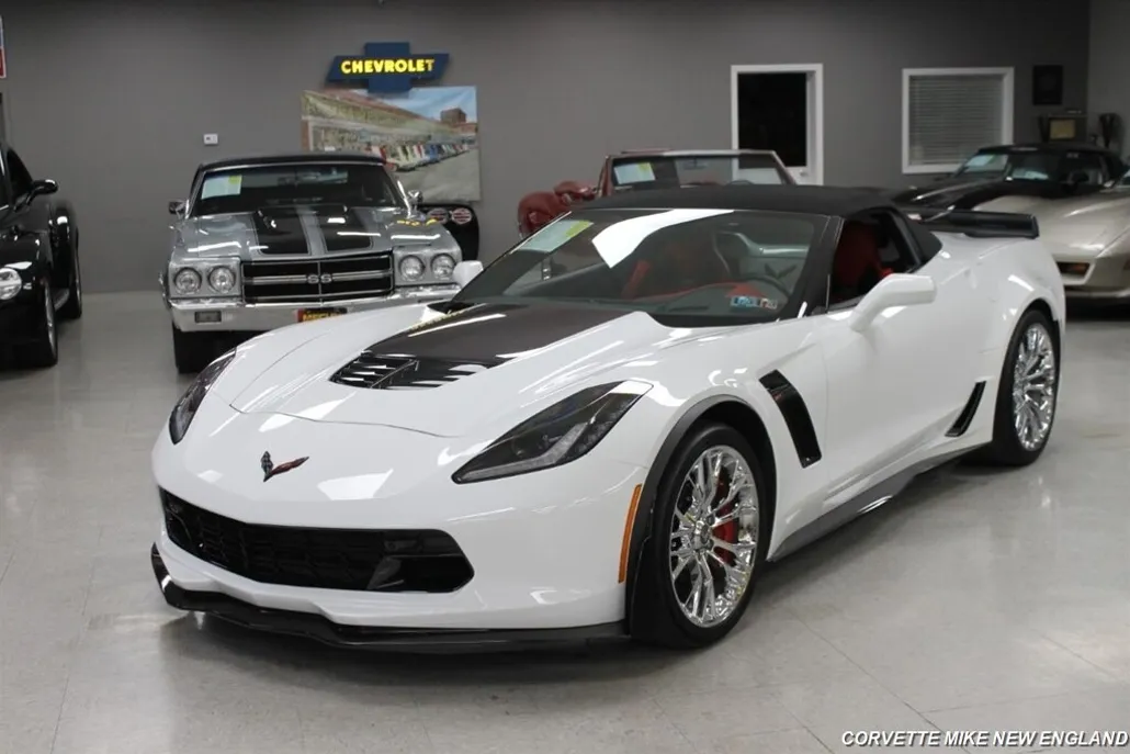 2016 Chevrolet Corvette Z06 Convertible photo 1