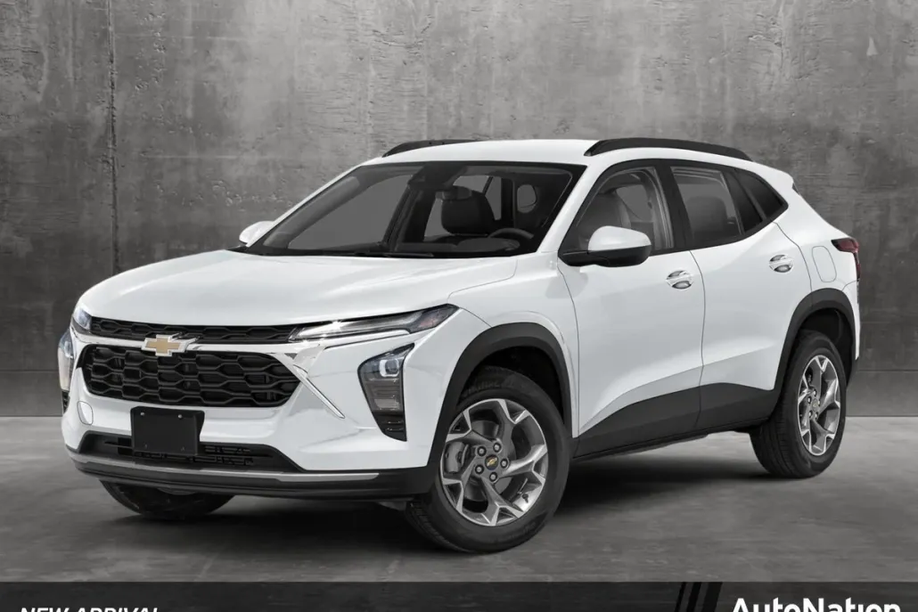 2025 Chevrolet Trax LT photo 1