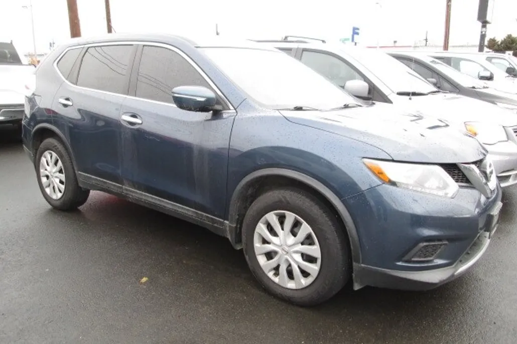 2015 Nissan Rogue S photo 1