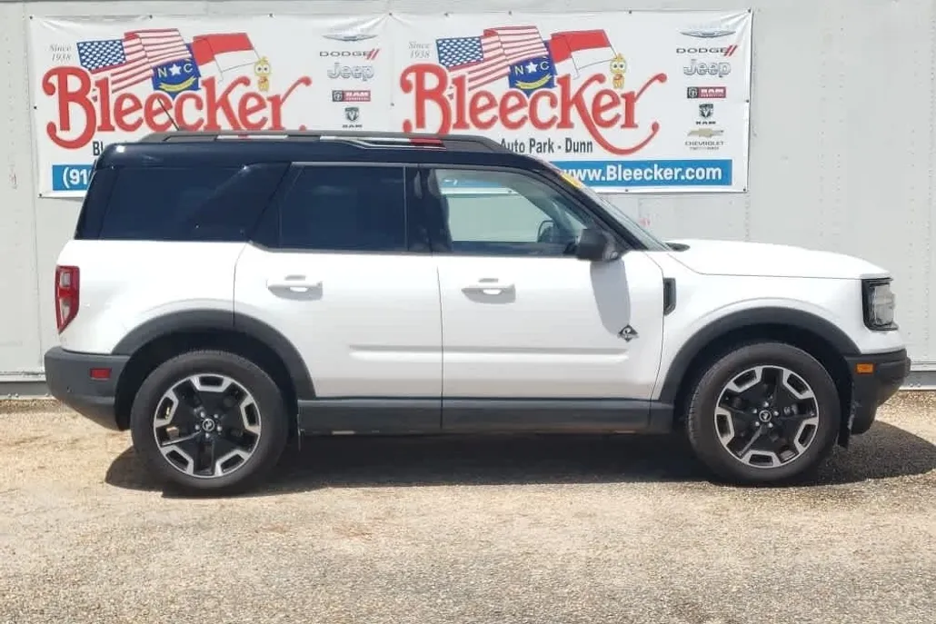 2021 Ford Bronco Sport Outer Banks photo 1