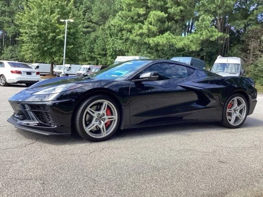 2025 Chevrolet Corvette Stingray 2LT photo 1