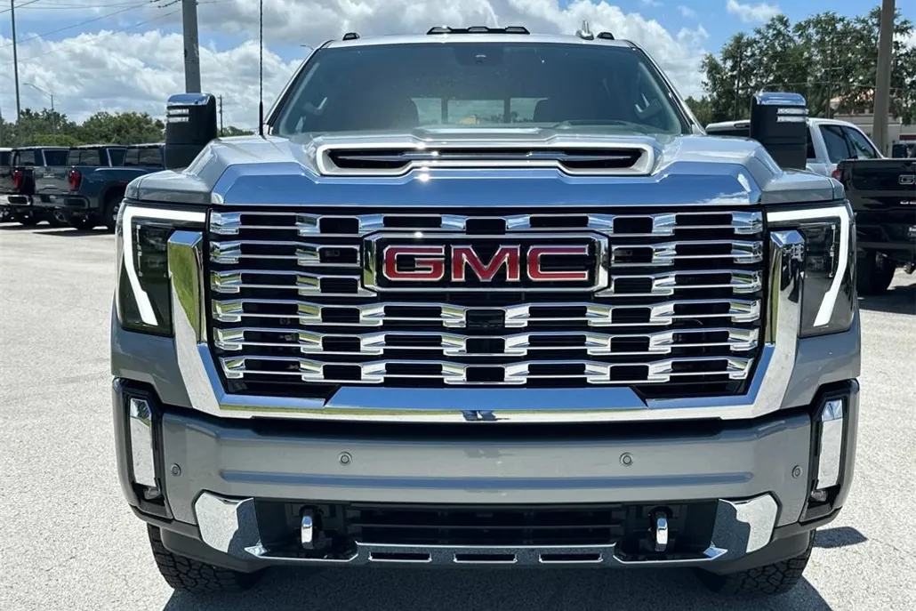 2025 Gmc Sierra 2500 HD Denali photo 1