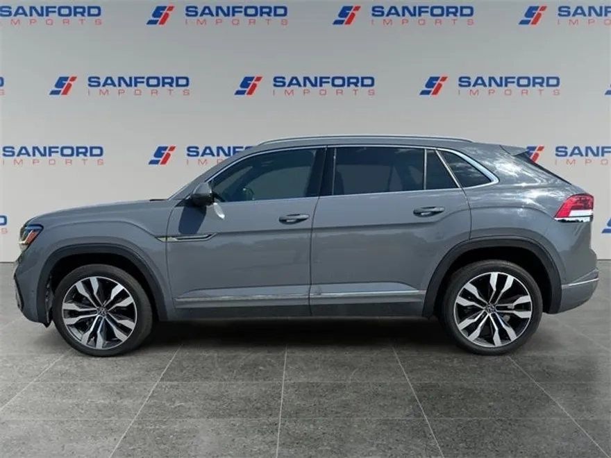 2021 Volkswagen Atlas Cross Sport V6 SEL Premium R-Line photo 1