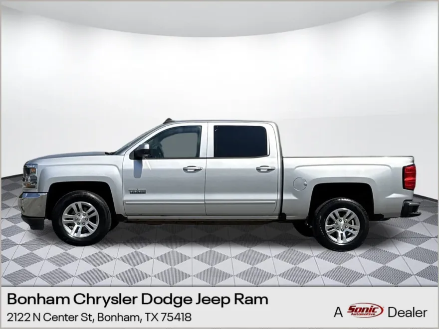 2018 Chevrolet Silverado 1500 LT photo 1