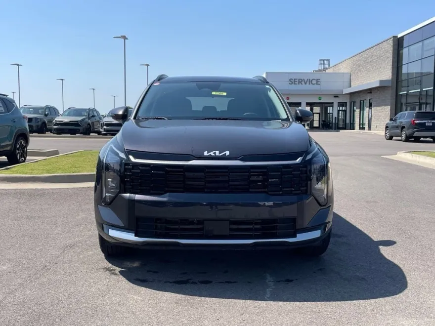 2026 Kia Sportage SX photo 1