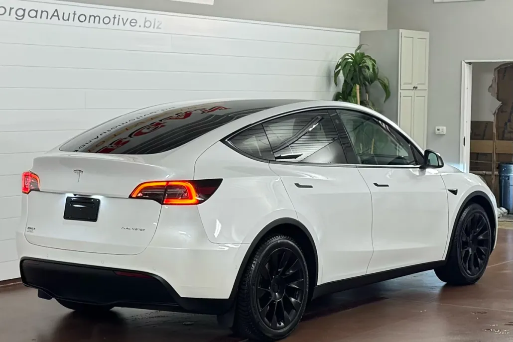 2022 Tesla Model Y Long Range photo 1