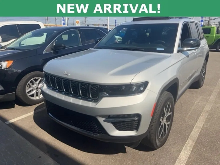 2024 Jeep Grand Cherokee Limited photo 1
