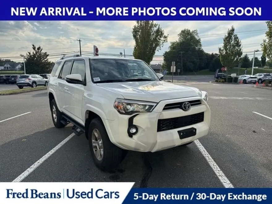 2022 Toyota 4Runner SR5 Premium photo 1