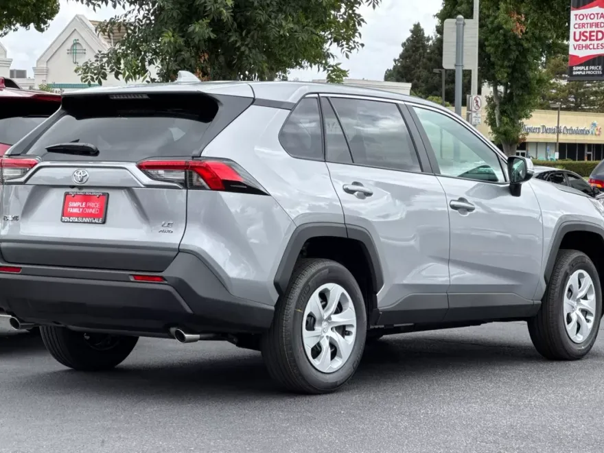 2025 Toyota RAV4 LE photo 1