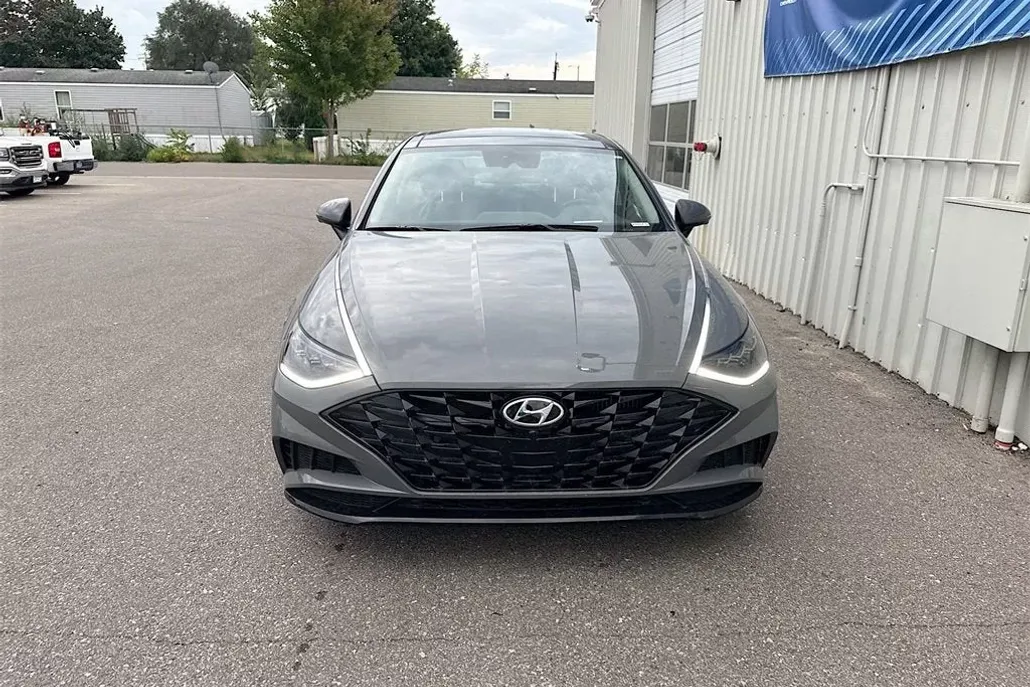 2022 Hyundai Sonata Limited photo 1
