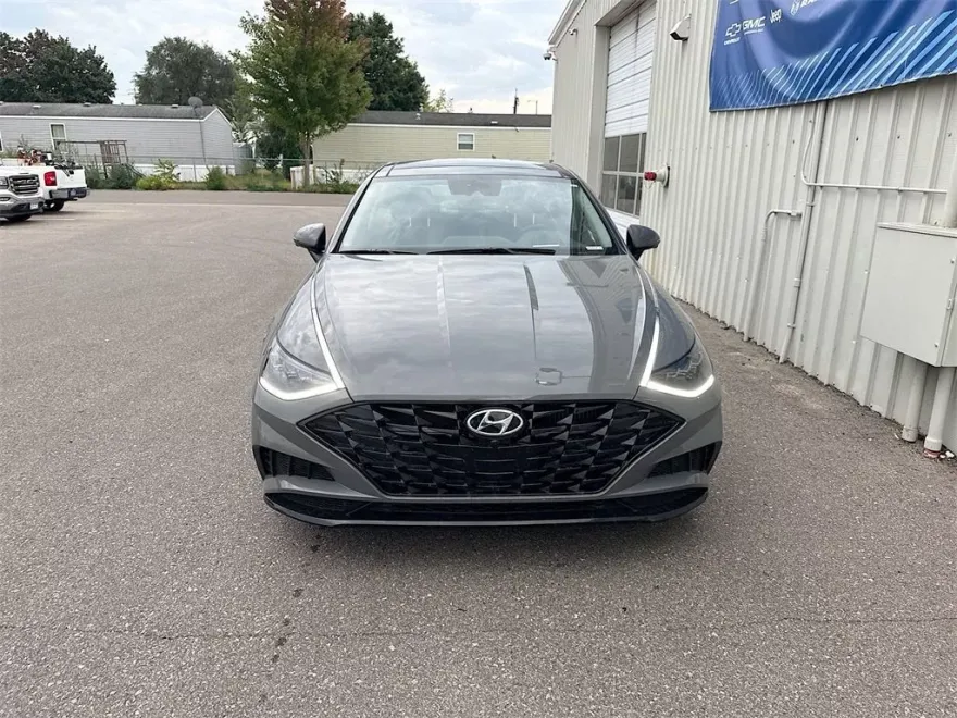 2022 Hyundai Sonata Limited photo 1
