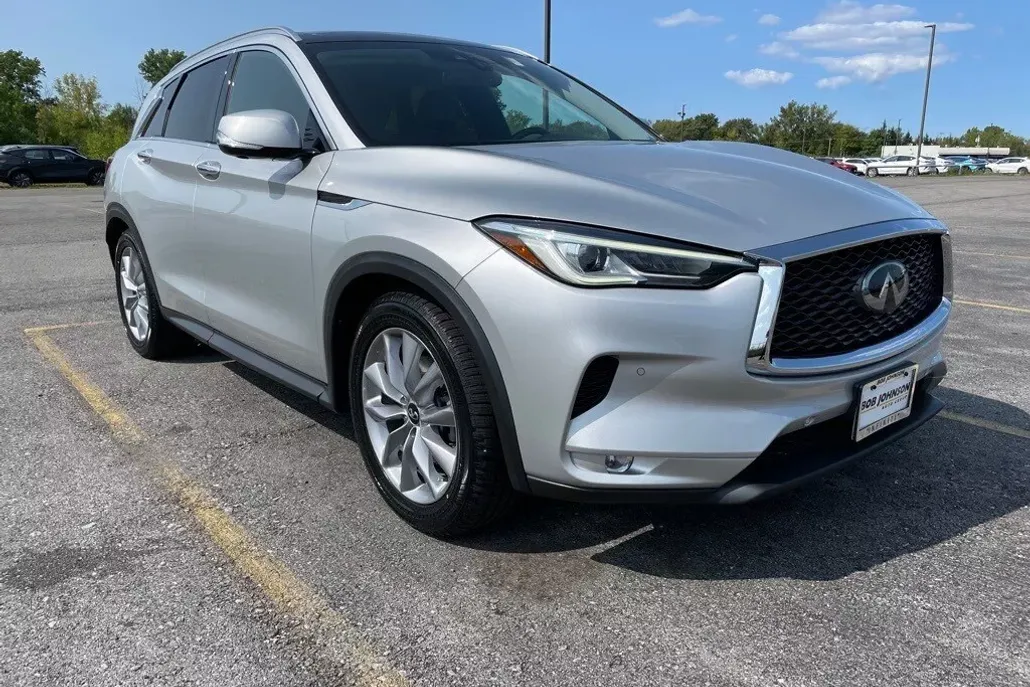 2021 Infiniti QX50 Essential AWD photo 1