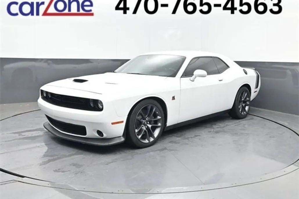 2023 Dodge Challenger R/T Scat Pack photo 1