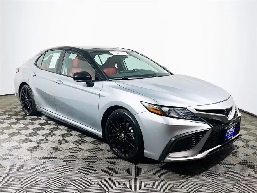 2023 Toyota Camry XSE photo 1