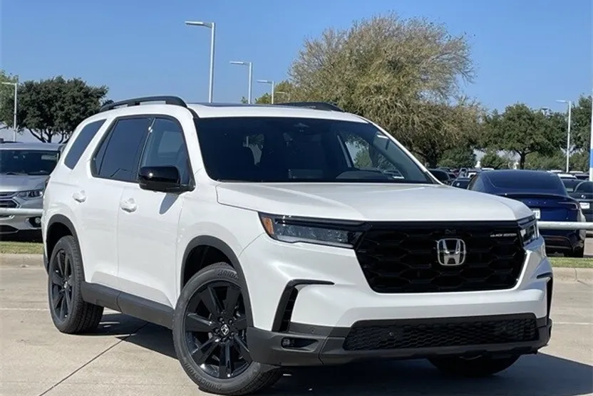 2025 Honda Pilot Black Edition photo 1