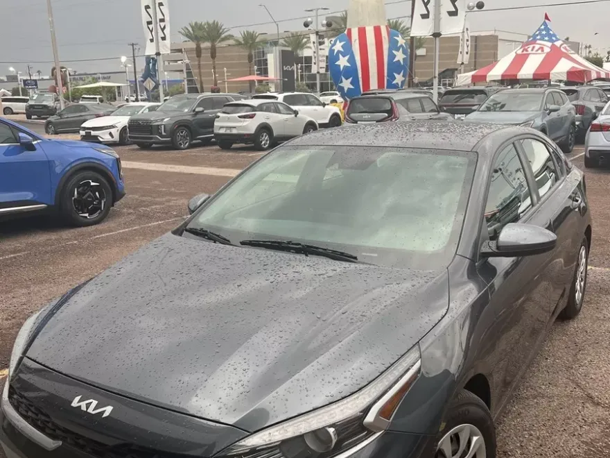 2022 Kia Forte FE photo 1