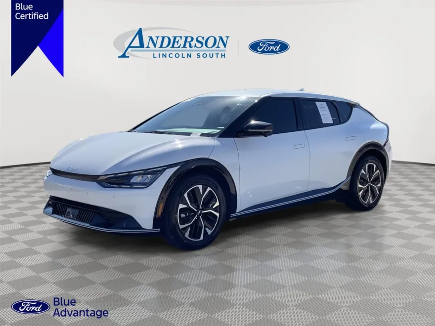 2022 Kia EV6 Wind photo 1