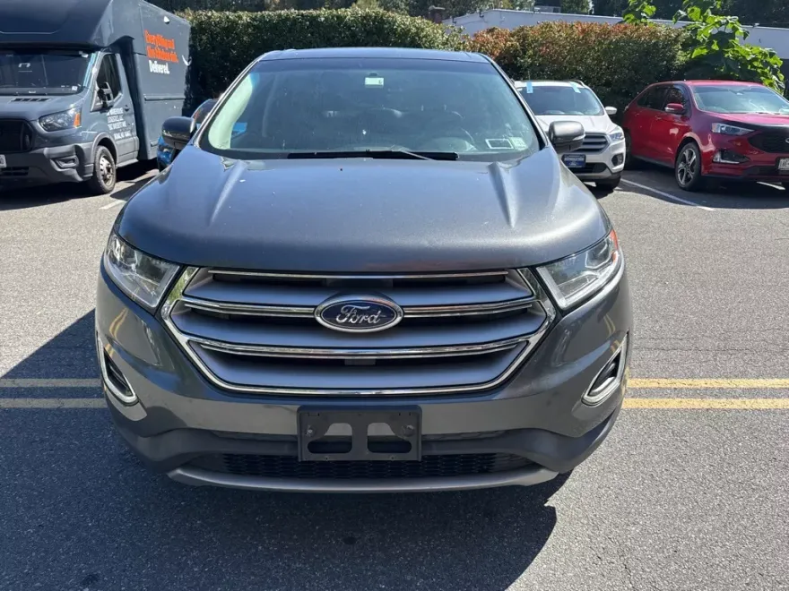 2016 Ford Edge SEL photo 1